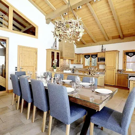 D'exception Avec Sauna Et Jacuzzi, Acces Direct Aux Pistes - Fr-1-563-111 * Courchevel