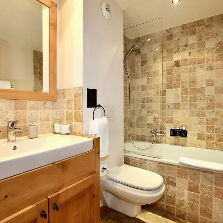 D'exception Avec Sauna Et Jacuzzi, Acces Direct Aux Pistes - Fr-1-563-111